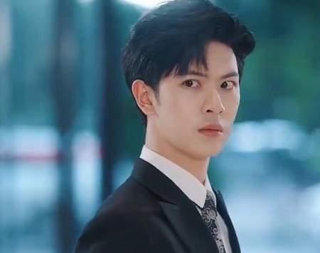 团宠妈咪满级归来,巅峰荣耀再续传奇